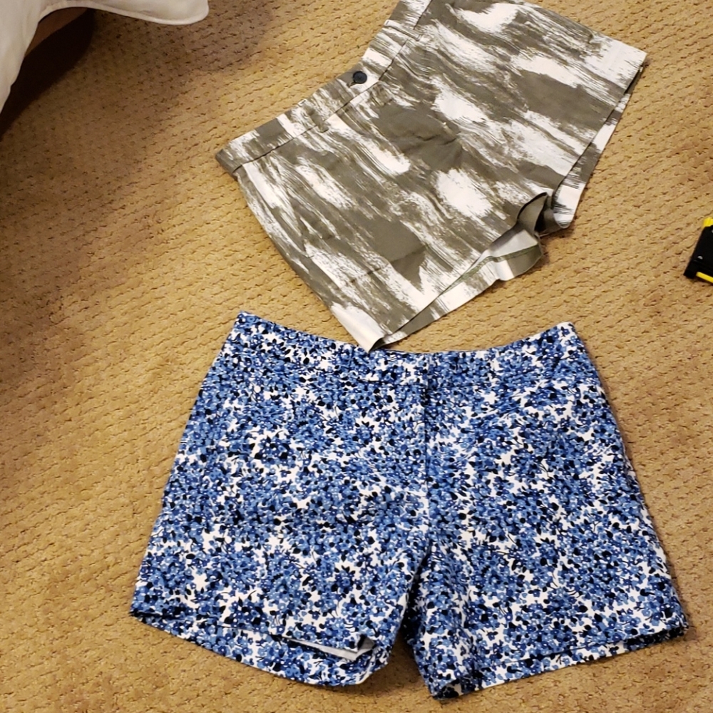 Bundle Of women's Michel kors shorts size 6